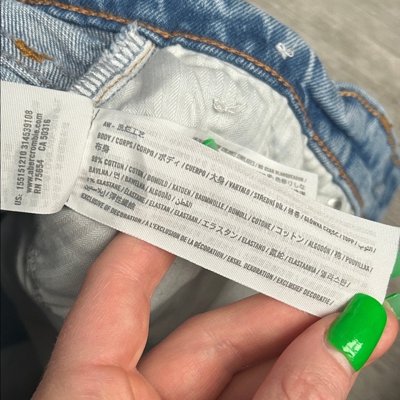 Abercrombie & Fitch Jean shorts - Picture 3 of 5